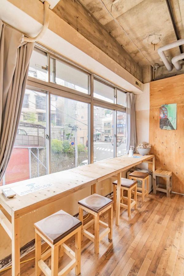 Artbar & Guesthouse Ennova Atami  Extérieur photo